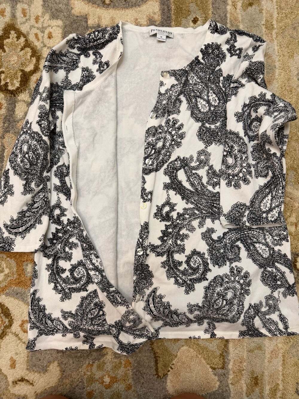 Pendleton Plus Women's Black and White Paisley Cardigan Sweater Size 1X